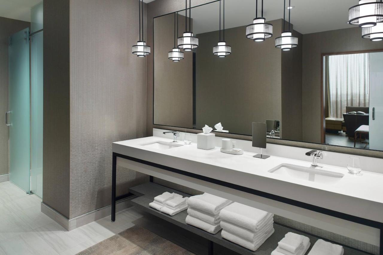 Lexington Marriott City Center Esterno foto